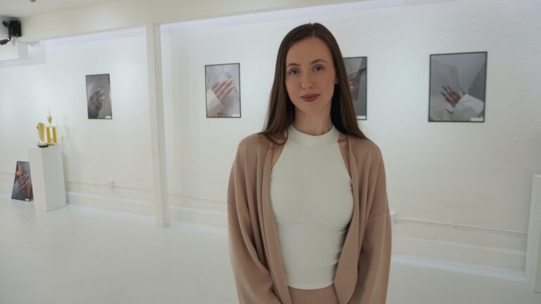 Vikki Swan at the “Excellence in Nail Artistry” exhibition at Exhibit A Gallery in Los Angeles
